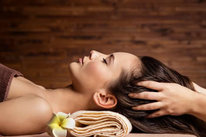 Preenchimento facial avançado na GK Estética Florianópolis - Santa Catarina: Realce de lábios, olheiras, maçãs do rosto e sulcos nasogenianos com técnicas avançadas e resultados duradouros